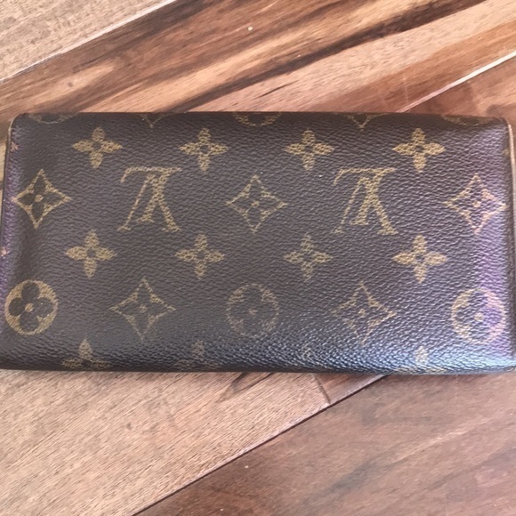Authentic Louis Vuitton Portefeiulle Sarah Long Wallet - Picture 9 of 10